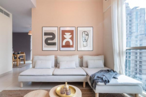 GuestReady - The Pastel Reflections